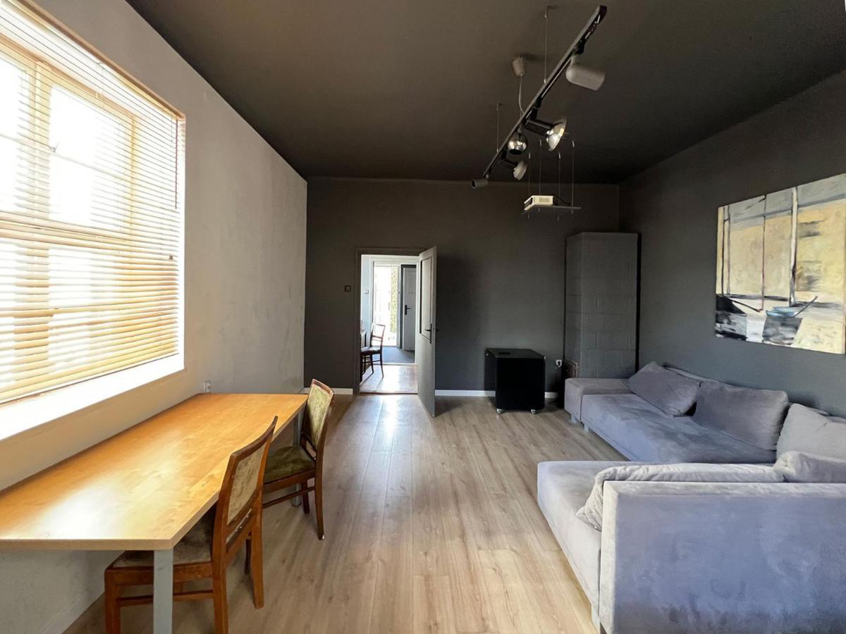 Industrial - Jewish Quarter By Upstairs Appartement *